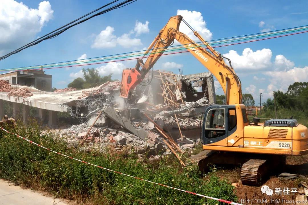 零容忍,！南木鎮(zhèn)依法拆除占用耕地違建