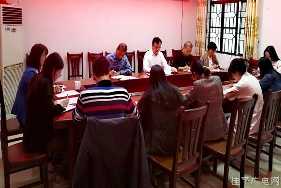 桂平市委市直機(jī)關(guān)工委：率先組織黨員學(xué)習(xí)貫徹黨的二十大報(bào)告和習(xí)近平總書(shū)記重要講話精神
