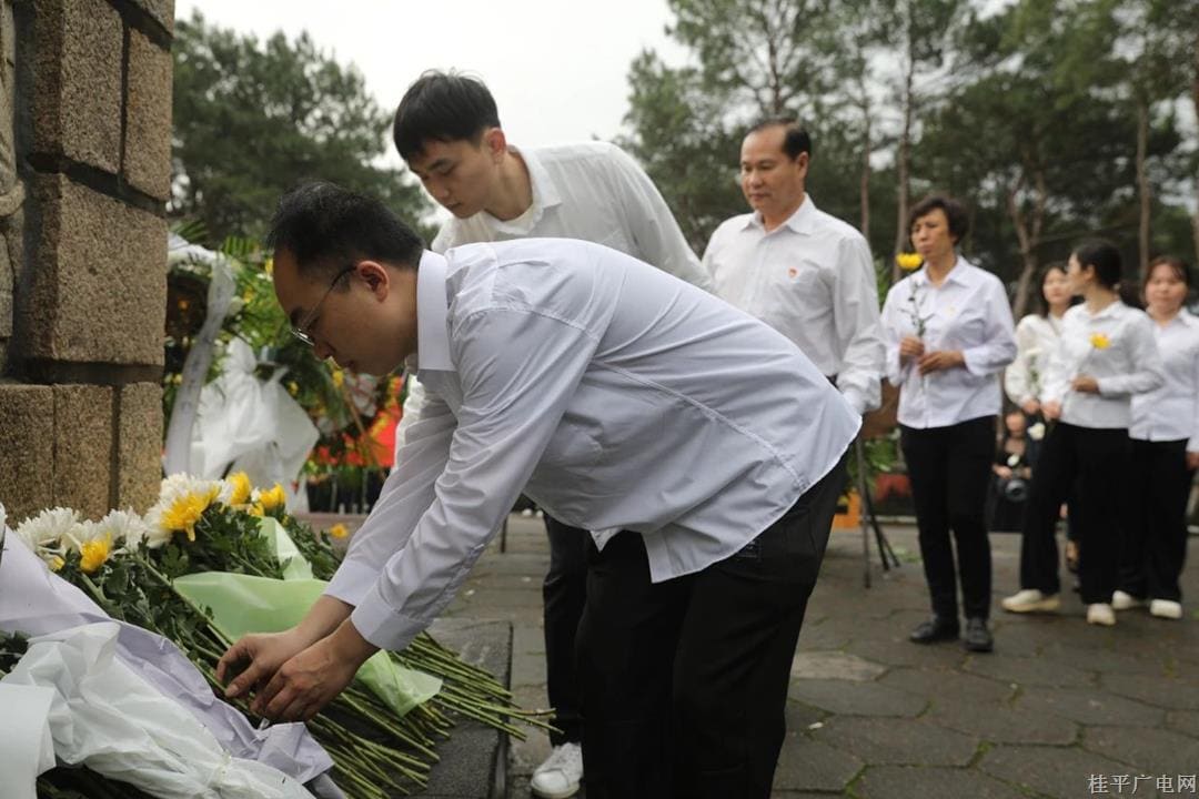 【網(wǎng)絡(luò)中國節(jié)·清明】市委政法委：緬懷革命先烈 傳承革命精神