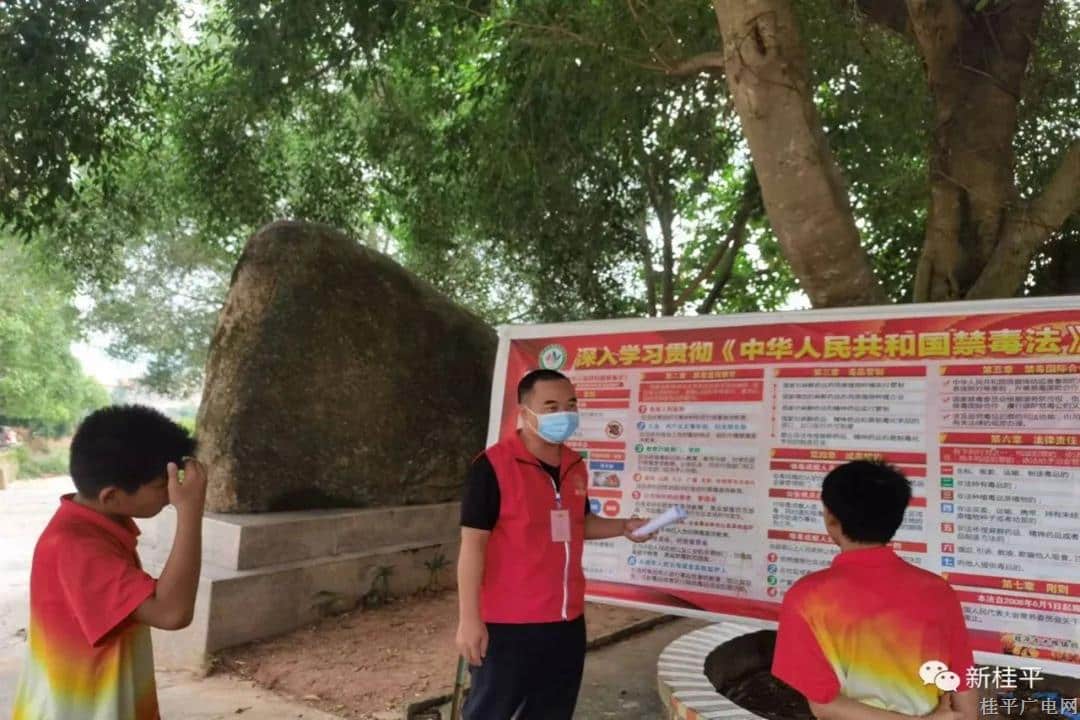 根鎮(zhèn)人大：加強(qiáng)平安木根建設(shè) 提升群眾安全感滿意度