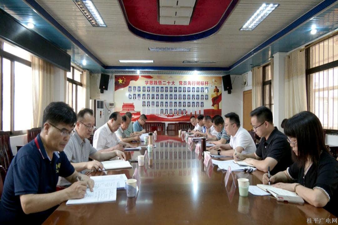 貴港市人大調(diào)研組到我市開展醫(yī)療衛(wèi)生重大項目建設與運行現(xiàn)狀及對策課題調(diào)研