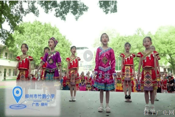 3-12.《壯娃搭起山歌臺(tái),，烏什少年應(yīng)和來》