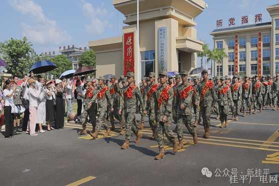 熱血披戎裝,！桂平市歡送新兵踏征程