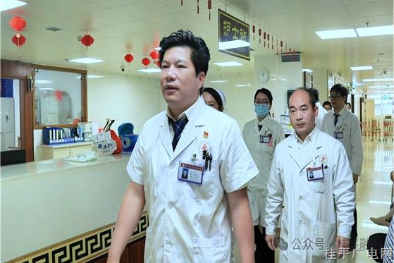勞動者之歌 | 拒絕紅包,、親手相助！桂平這位醫(yī)生為何讓患者如此信賴,？